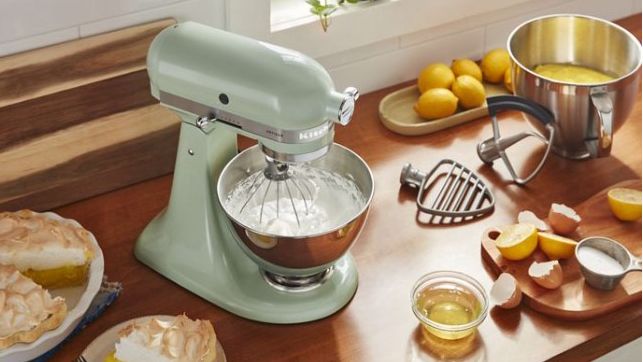 KitchenAid Artisan 5 quart tilt-head stand mixer in pistachio