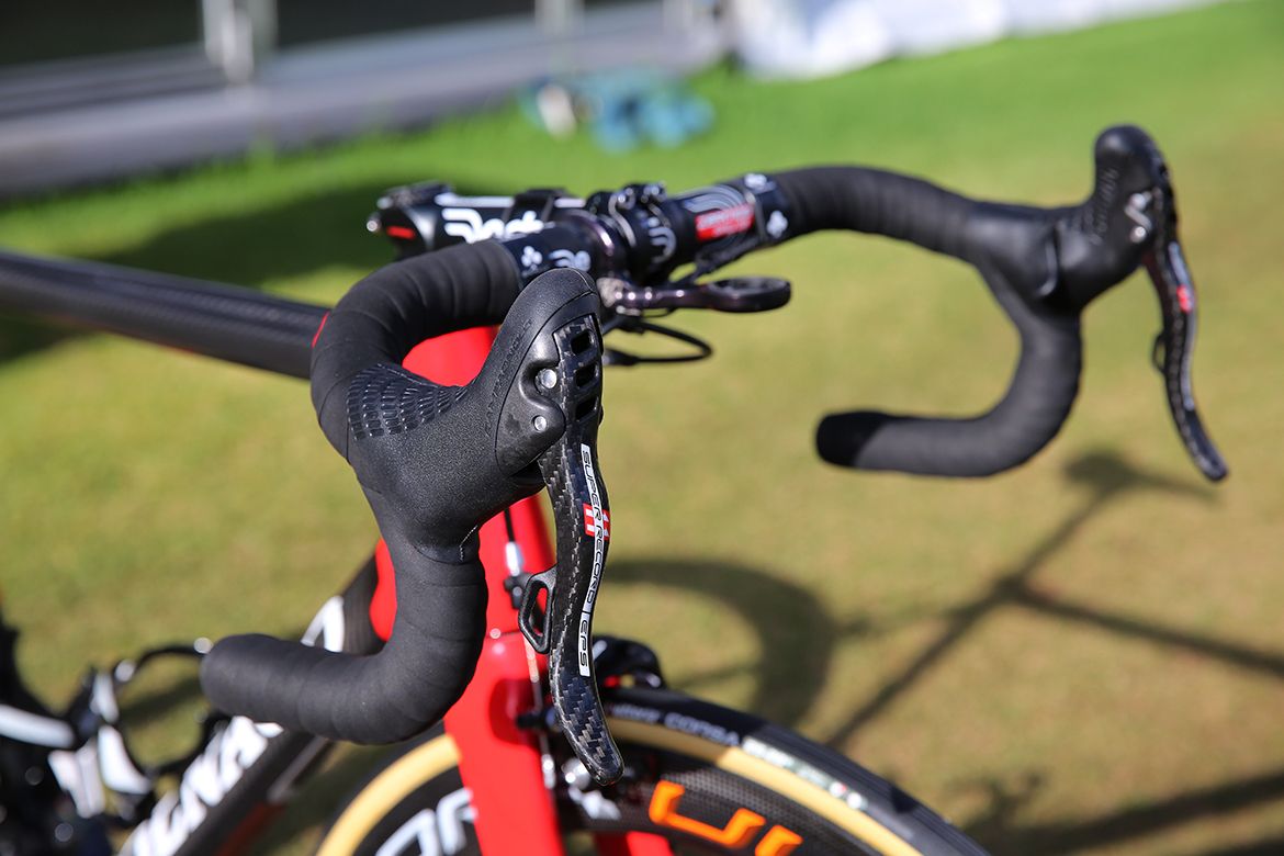 UAE Abu Dhabi are using Campagnolo Super Record 11
