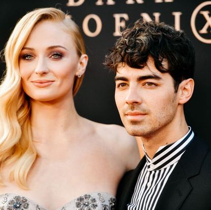 hollywood, california june 04 editors note image has been processed using digital filters sophie turner and joe jonas attend the premiere of 20th century foxs dark phoenix at tcl chinese theatre on june 04, 2019 in hollywood, california photo by matt winkelmeyergetty images