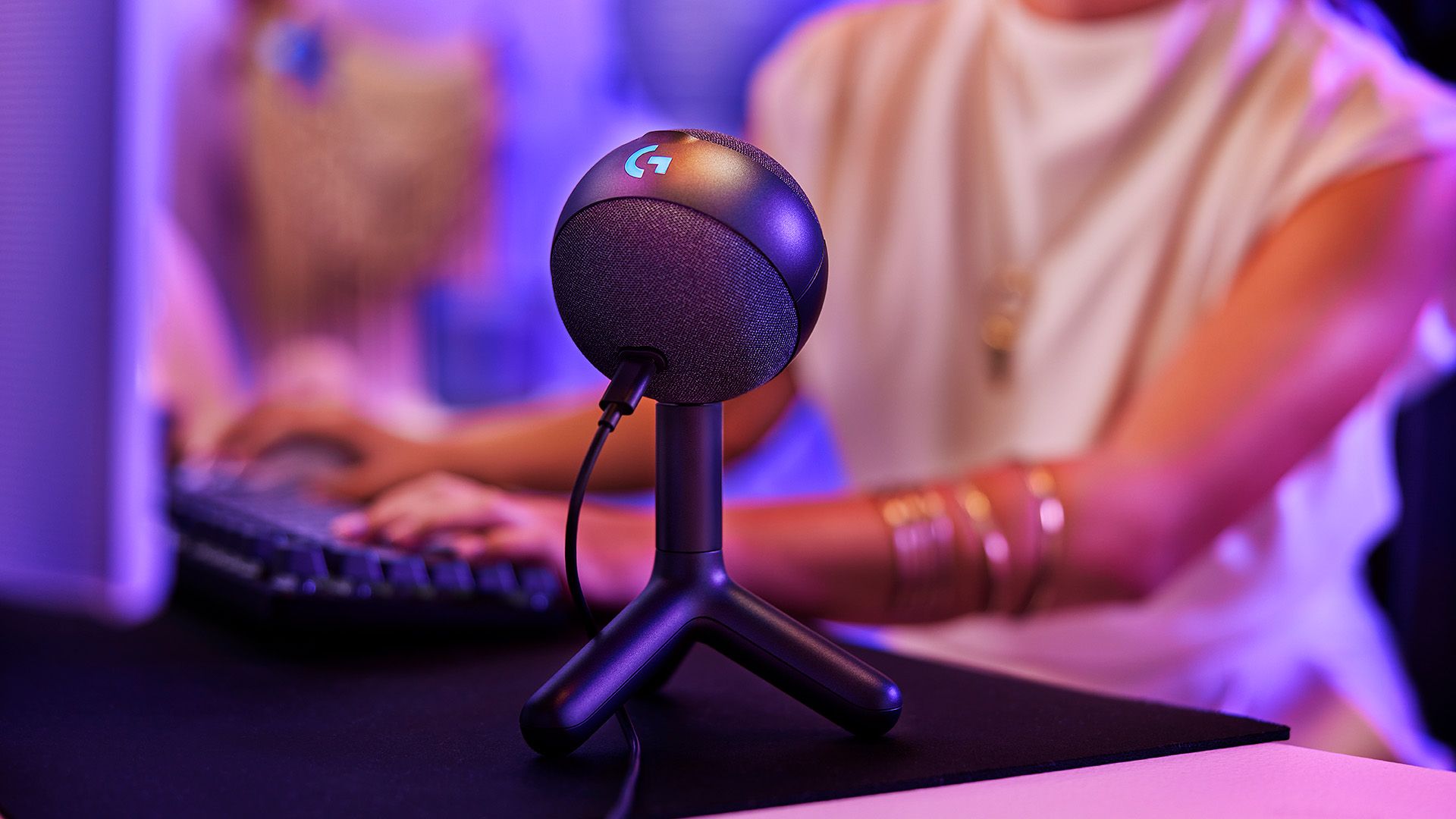 Logitech Launches The New Blue Sona XLR Microphone And Litra Beam Key Light