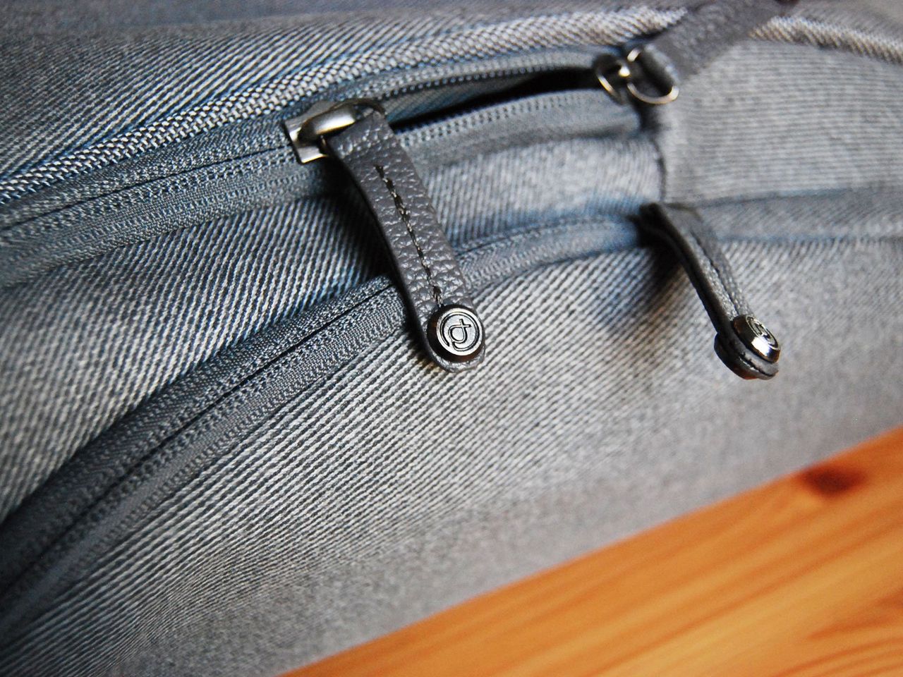 Leather zipper pulls
