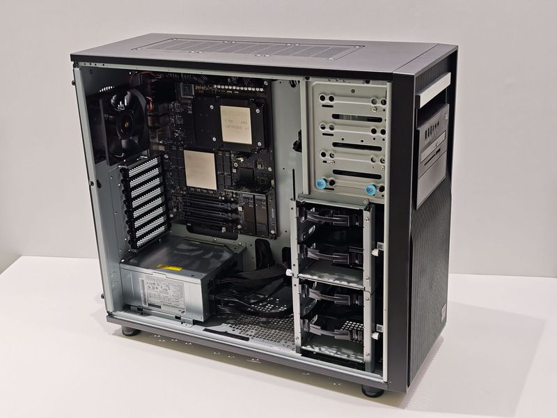 Asus DGX Station Device