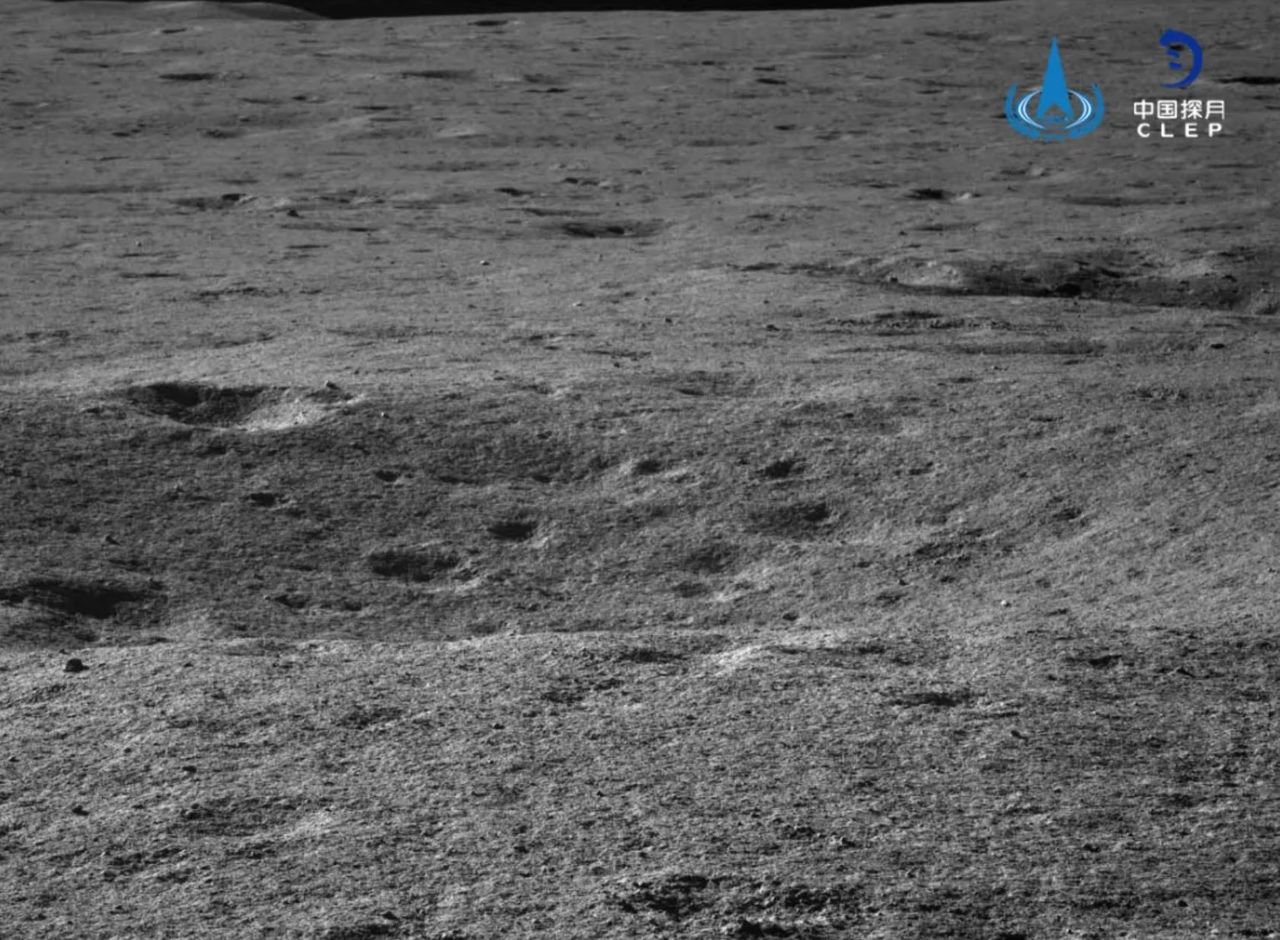 Image of the lunar regolith seen by the Yutu 2 panoramic camera in June 2020.