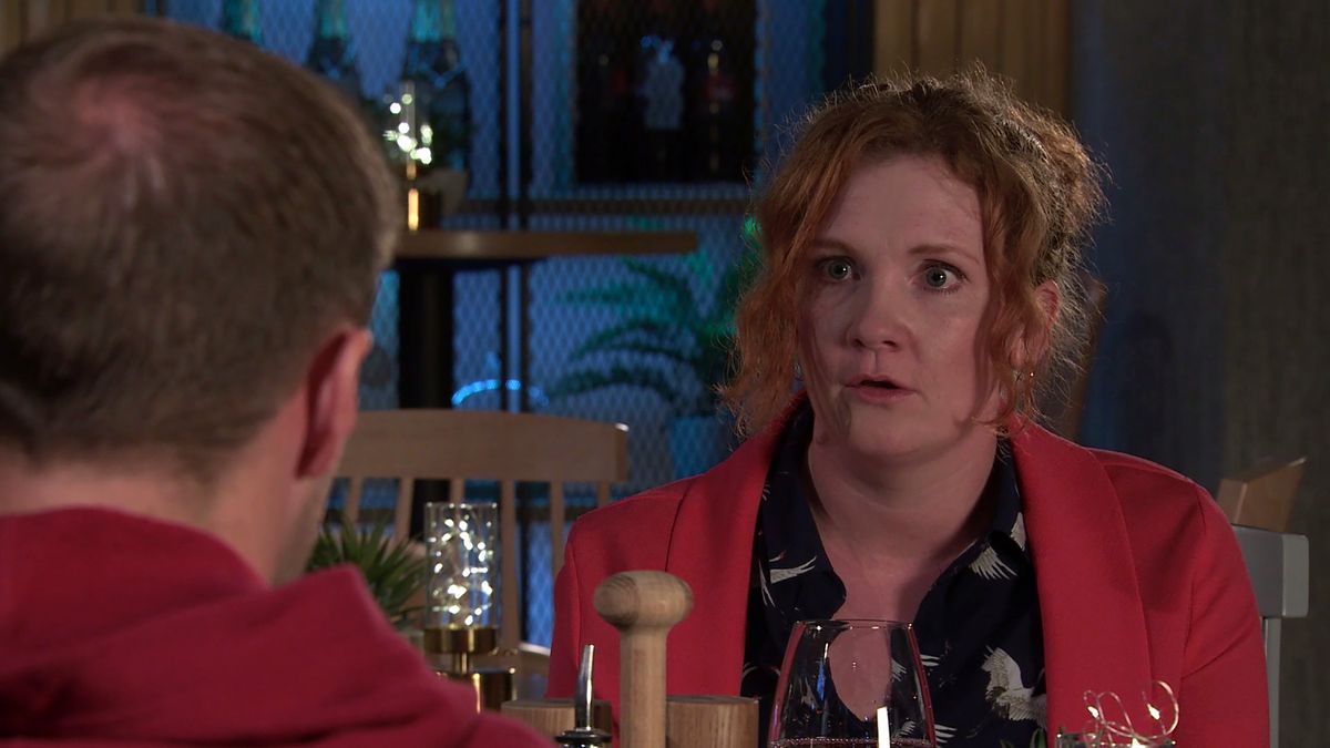 Coronation Street star Tyrone tells Fiz Stape that he wants his old life back. 