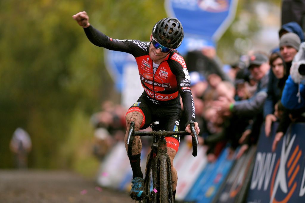 Eli Iserbyt (Pauwels Sauzen-Bingoal) wins Koppenbergcross 2019