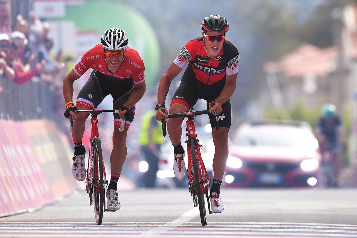 Jasper Stuyven (Trek-Segafredo) and Silvan Dillier (BMC) sprint for the line