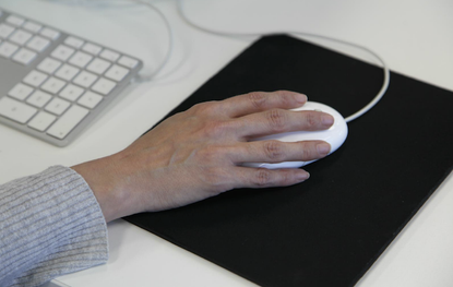 FacebookComputerHand.png