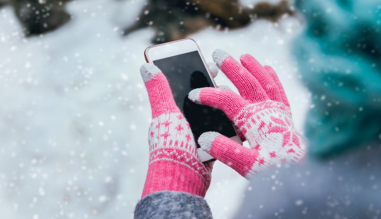Why Does Cold Weather Drain Your Phone Battery? | Live Science