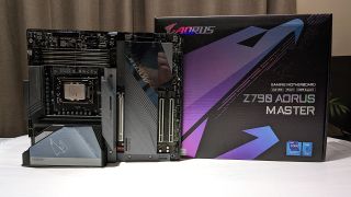 Gigabyte Z790 Aorus Master board and box