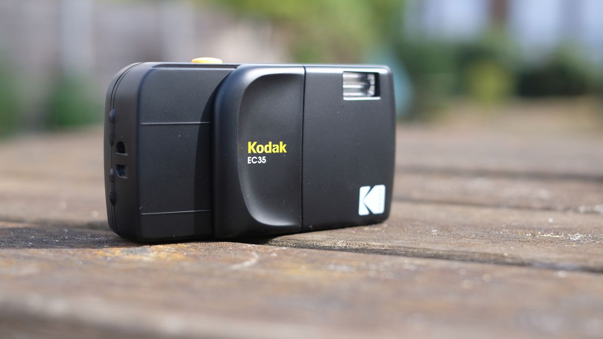 Photograph of the Kodak EC35 point-and-shoot film camera in black