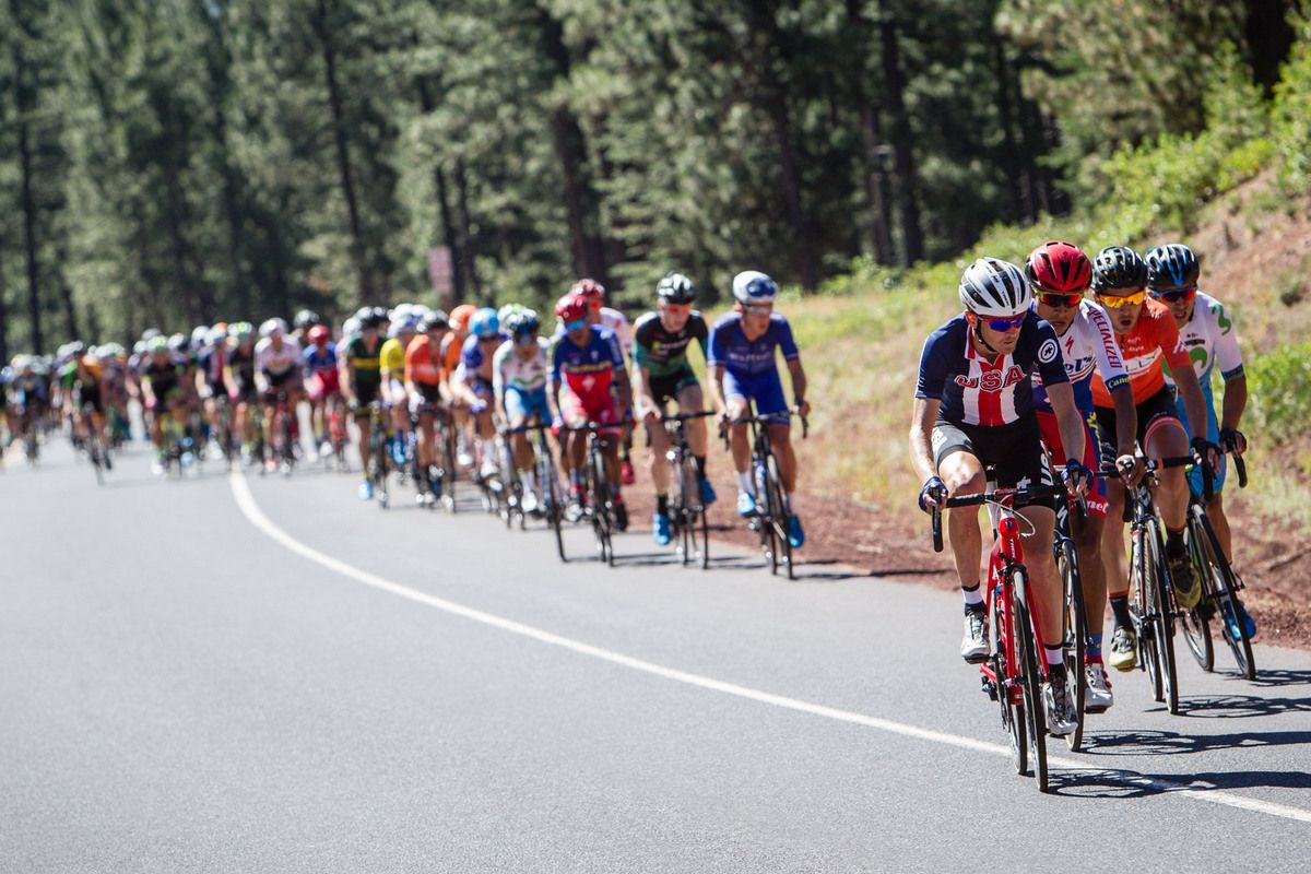 A small group forms on the first climb