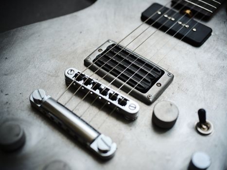 Manson DL-OR electric guitar