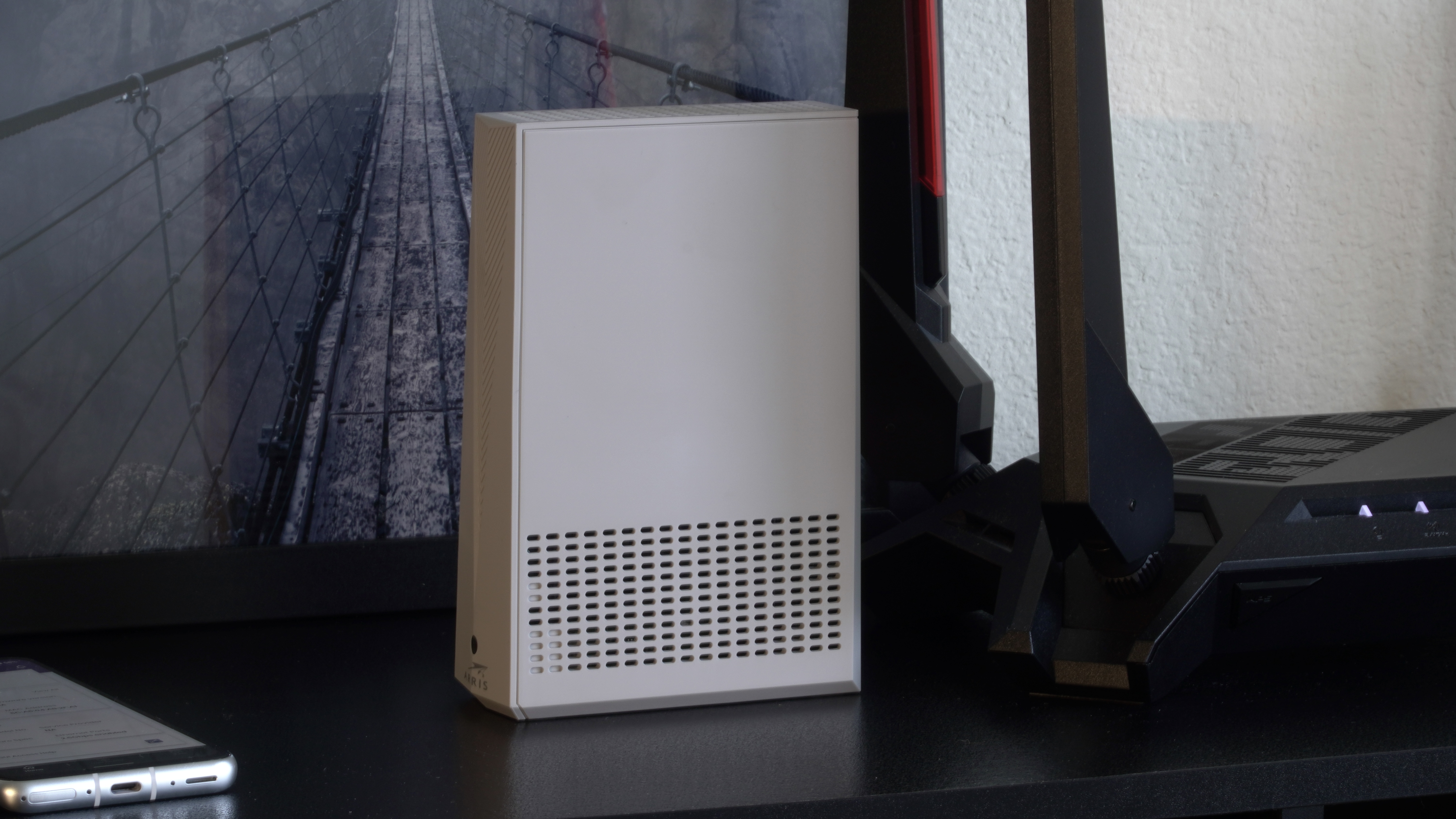 Arris Wi-Fi 6E Network Upgrade Kit W6U side