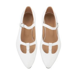 White crinkled leather shoes. A.P.C. Katie Holmes interaction.