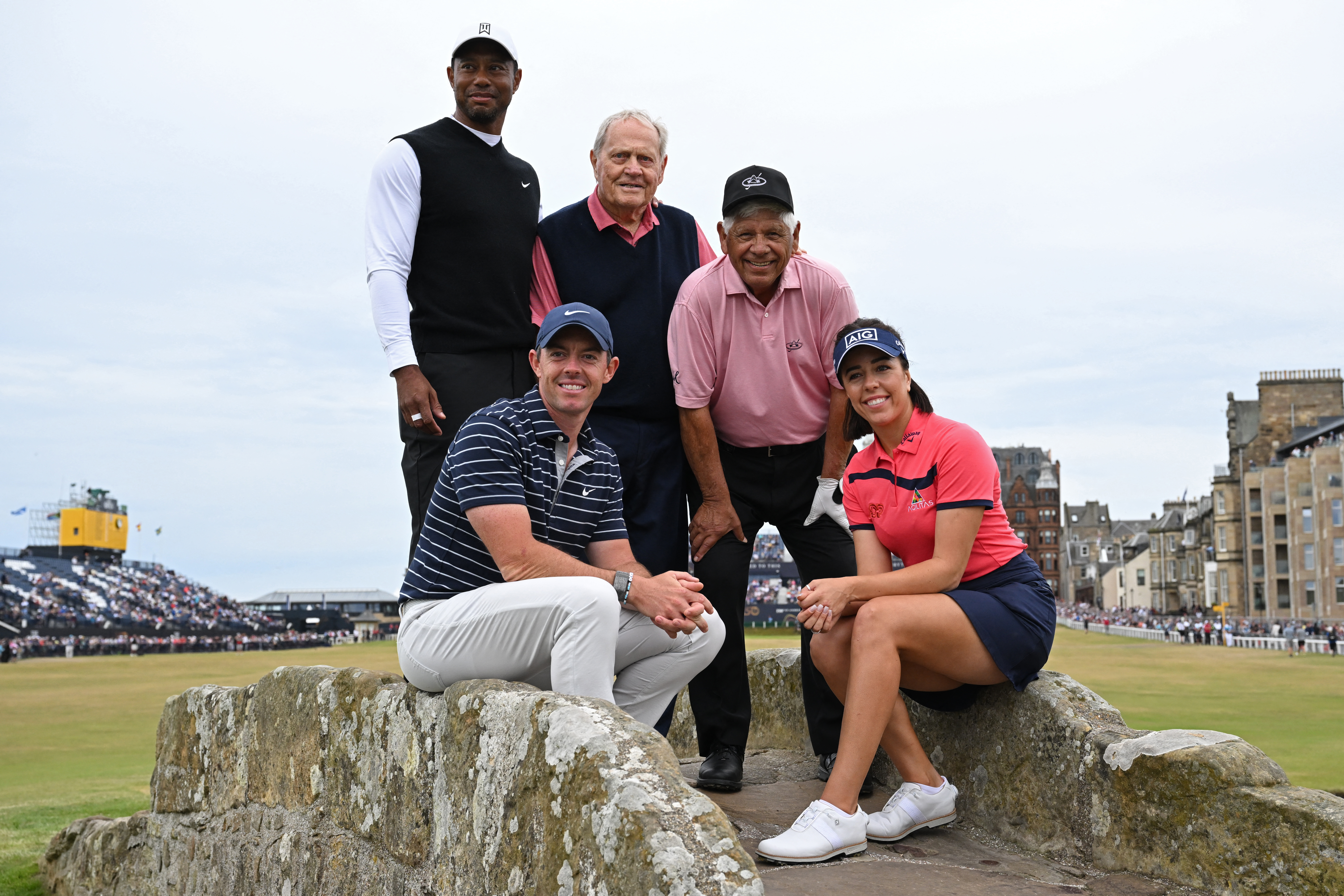 Golfers pose at St Andrews