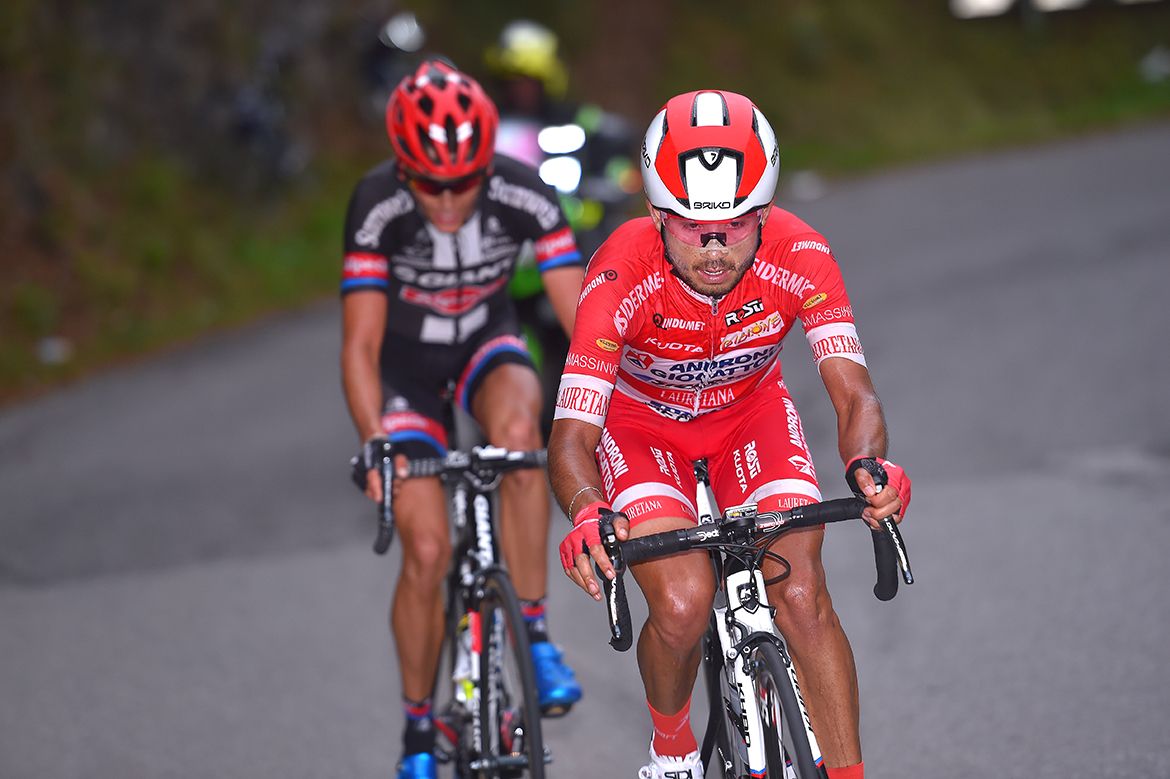 Rodolfo Torres and Warren Barguil tried but failed to bridge to the leaders
