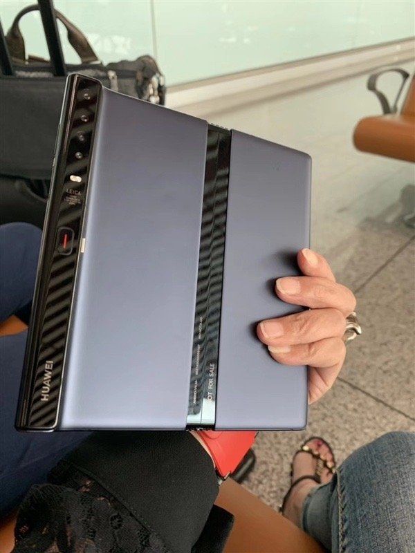 folding phone huawei mate x