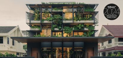 Home with planted façade in Singapore, by L architects