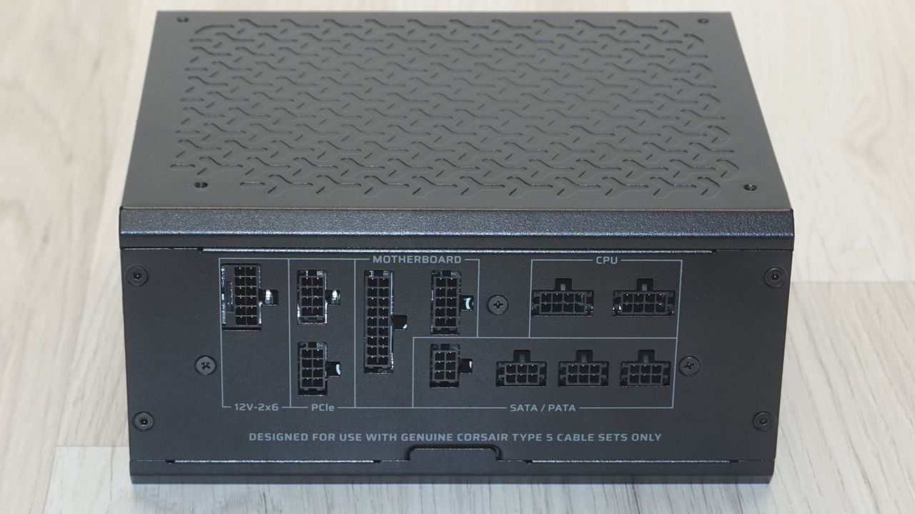 Corsair HX1000i Shift PSU