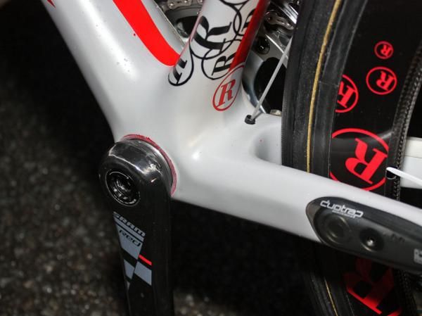 Trek's BB90 direct-fit bottom bracket system allows for an extra-wide down tube and broadly spaced chain stays.