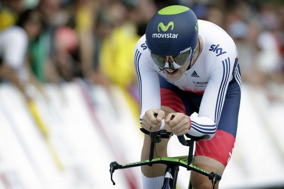 Alex Dowsett (Great Britain) finishes