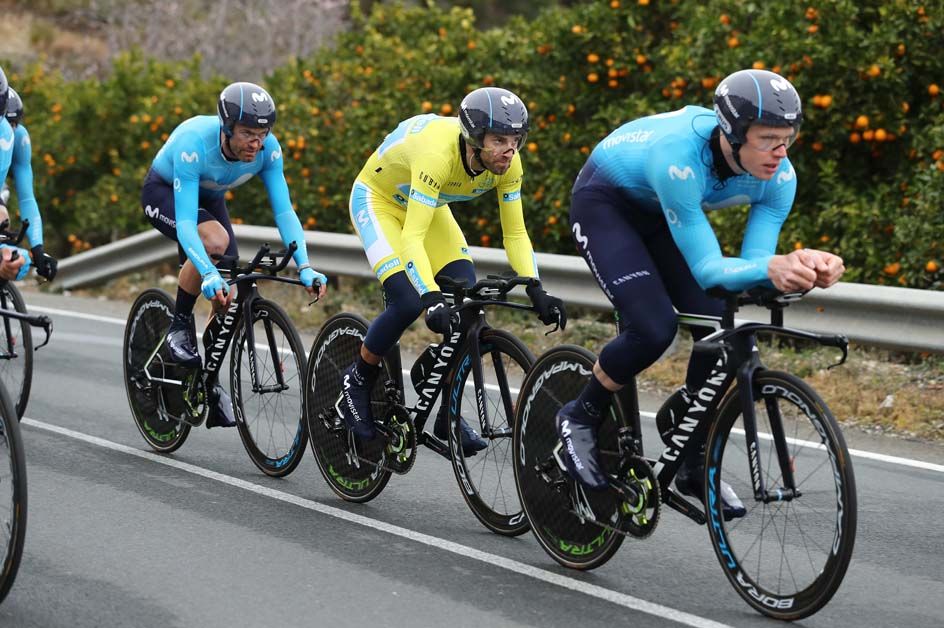 Alejandro Valverde in yellow after winning stage 2