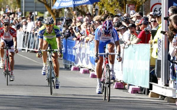 Pozzato won the sprint comfortably