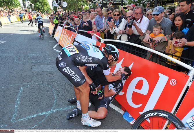 Mark Cavendish after his crash