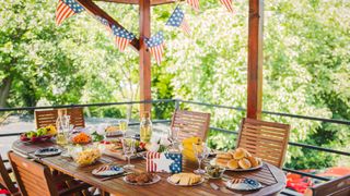 Garden party with USA stars and stripes decor