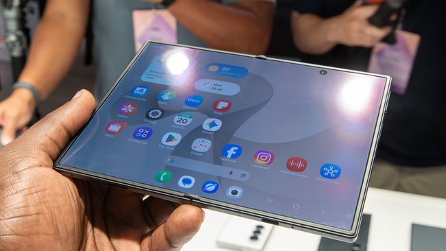 Samsung Galaxy Z Fold 8 по-прежнему обходится без S Pen, и игнорировать это становится все труднее