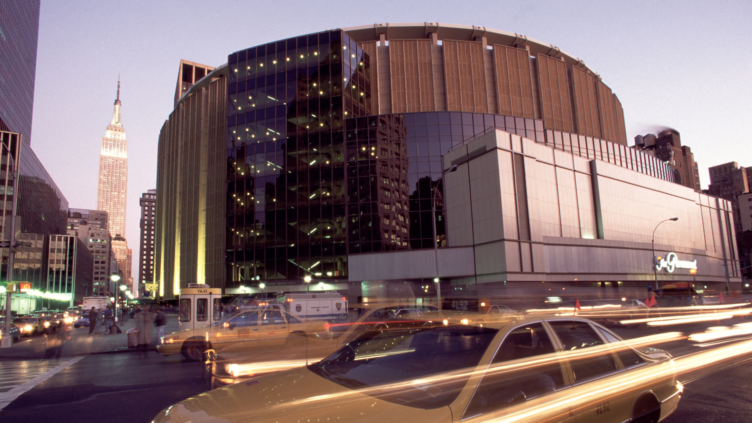 MSG Entertainment Plans Spinoff for Madison Square Garden, Radio