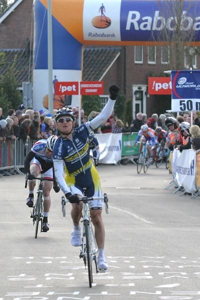 Alberto Ongarato (Vacansoleil Pro Cycling Team) wins the race.