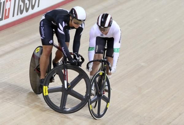 Cat and mouse with Kiwi Natasha Hansen and Aussie Kaarle McCulloch