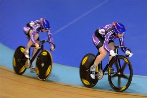 Helen Scott leads jess Varnish in the Womens Team Sprint semi.