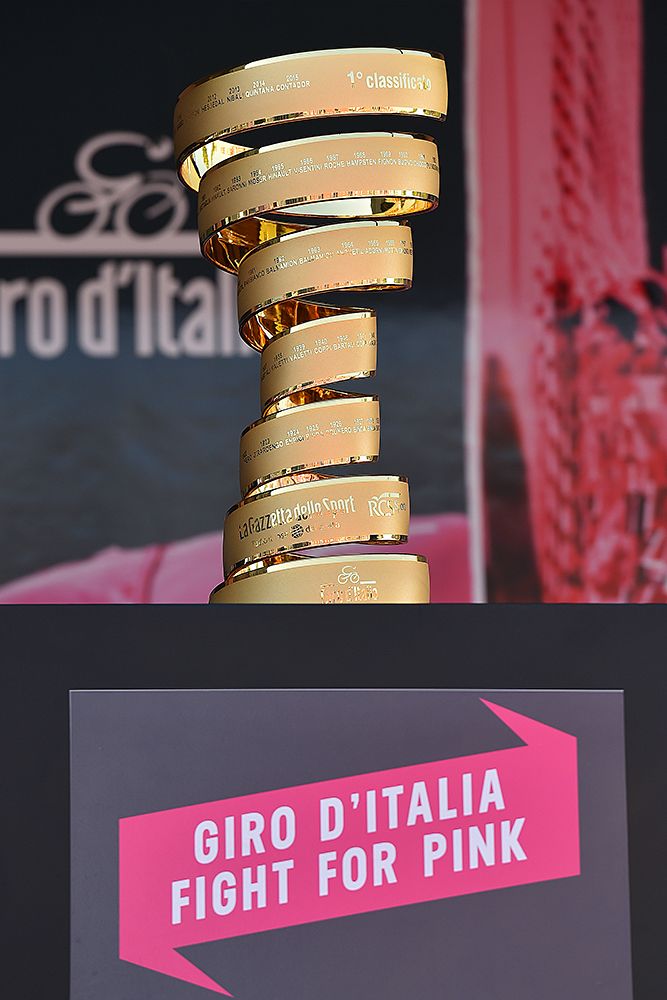 Giro d'Italia trophy
