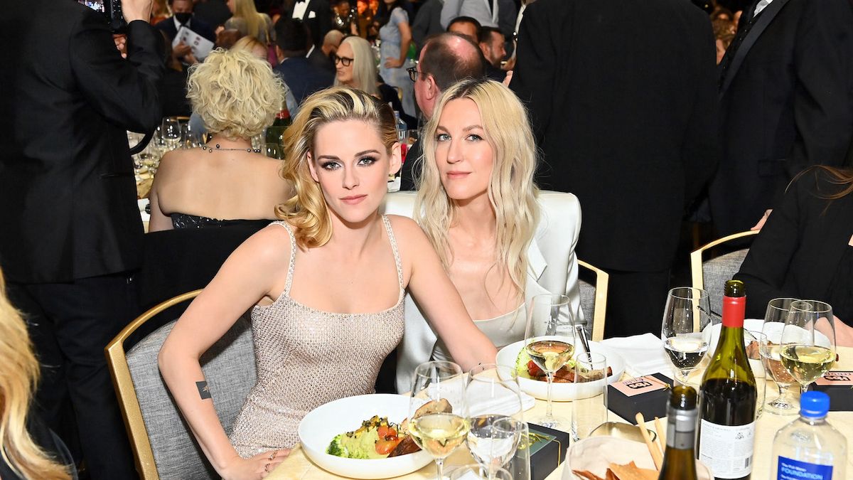 Kristen Stewart and Dylan Meyer at the Critic&#039;s Choice Awards