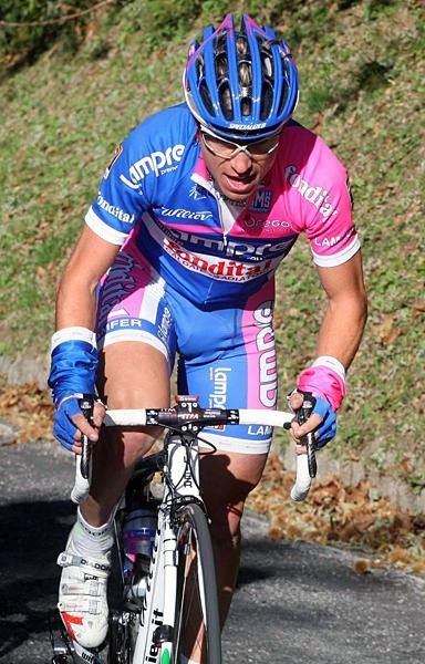 Damiano Cunego (Lampre - Fondital) atop the Ghisallo climb.