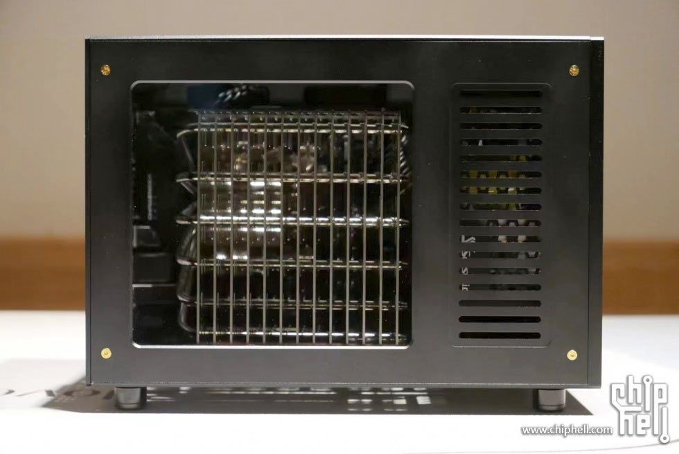 FreshCool's custom NH-P1 SFF PC case