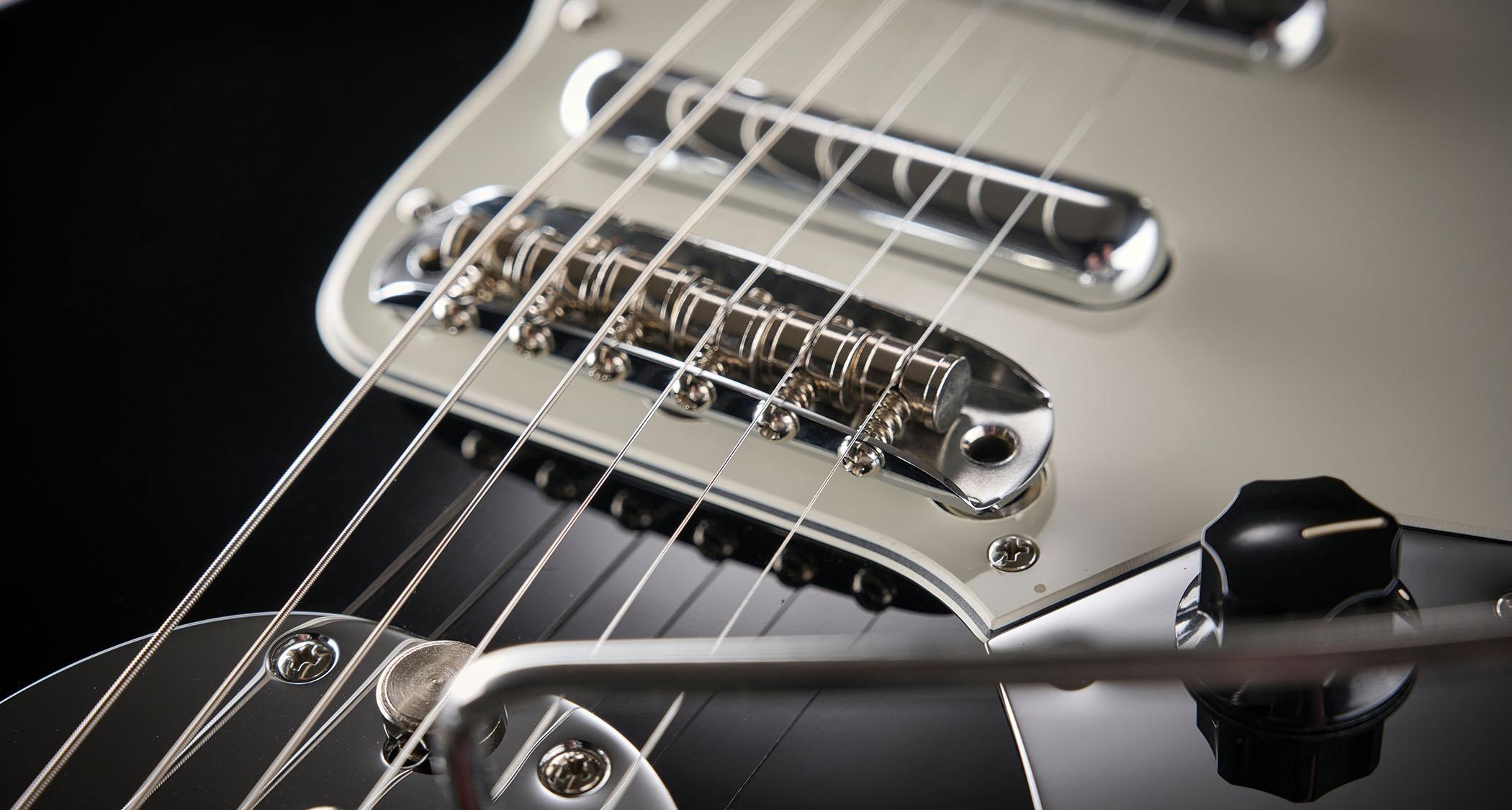 Fender Johnny Marr Signature Special Jaguar: This looks a bit different from Johnny&rsquo;s first signature Jaguar. Yes, it&rsquo;s only offered in one colour this time around and it&rsquo;s &lsquo;limited&rsquo;, although Fender doesn&rsquo;t say if that&rsquo;s a specific number or limited simply to demand. The big difference here is the trio of lipstick single-coil pickups.