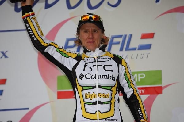 Winner of Stage 1, Ina Yoko Teutenberg (HTC - Columbia Women) on the podium.