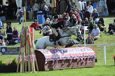 Andrew Nicolson riding Avebury at Barbury
