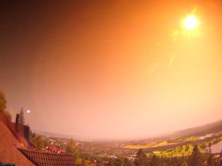 The meteor, travelling up to 43200 miles per hour, lit up the night sky as if it were daytime.