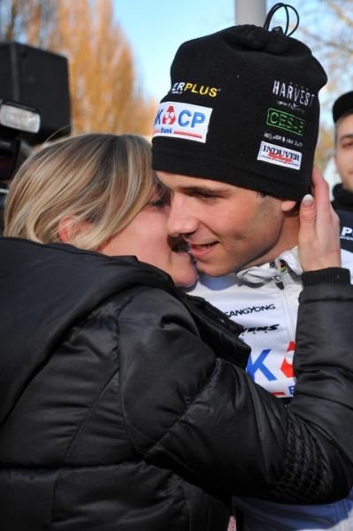 Niels Albert (BKCP &ndash; Powerplus) receives the congratulations after the race.