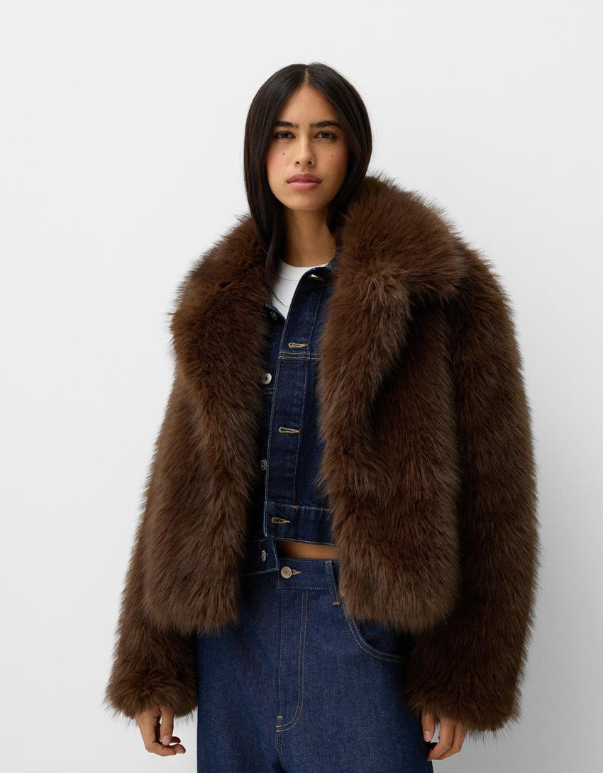 Faux fur jacket and lapel collar