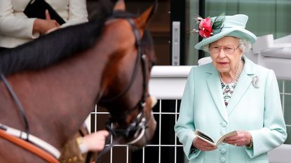 The Queen at the Royal Ascot - here's how to watch the royal ascot 2022