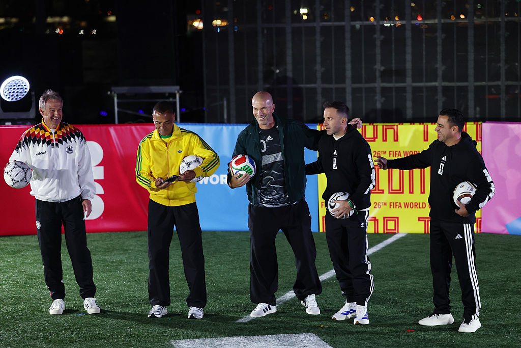 J&amp;uuml;rgen Klinsmann, Cafu, Alessandro Del Piero, Zinedine Zidane, and Xavi Hernandez helped unveil the new adidas Trionda