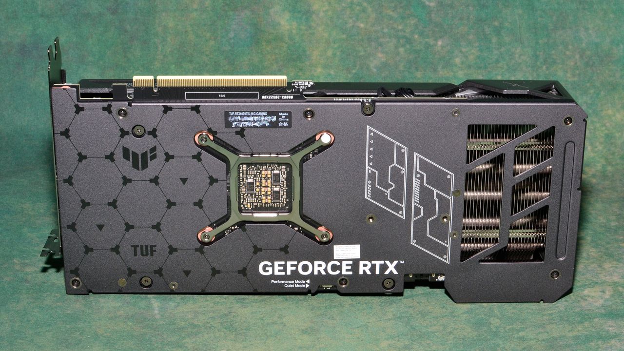 Asus RTX 4070 Ti Super TUF Gaming card photos and unboxing
