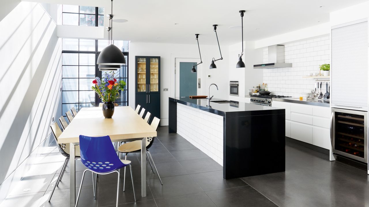 Basement fitted out with kitchen