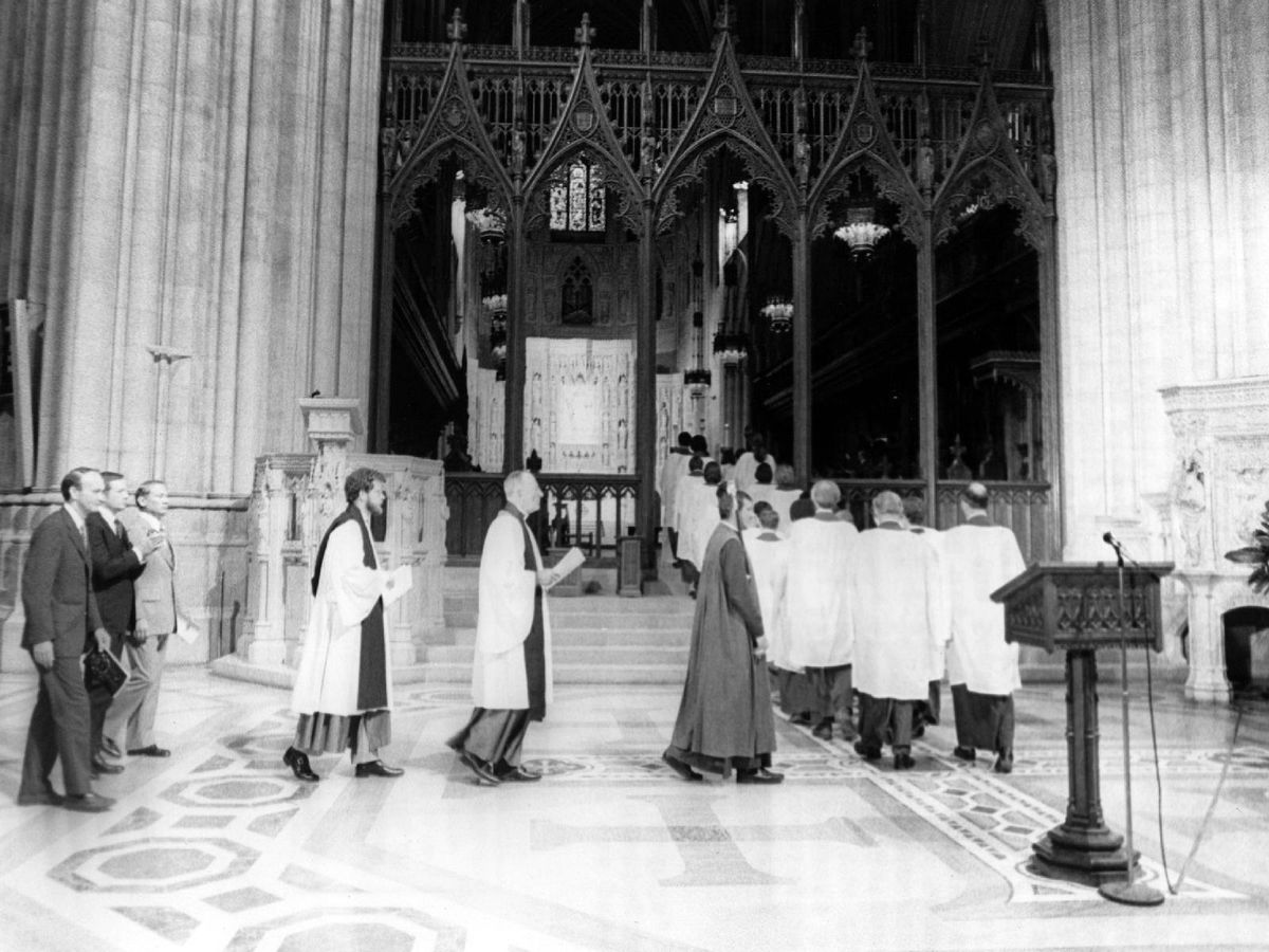 Space Window at the the U.S. National Cathedral (Photos) | Space