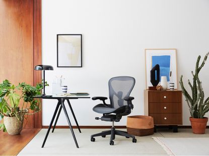best office chairs: modern office with wheeled chair